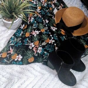 Black Booties | Suede |